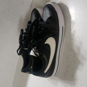 Womens Nike Court Legacy shoes